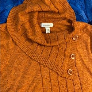 Perfect short sleeve sweater for fall